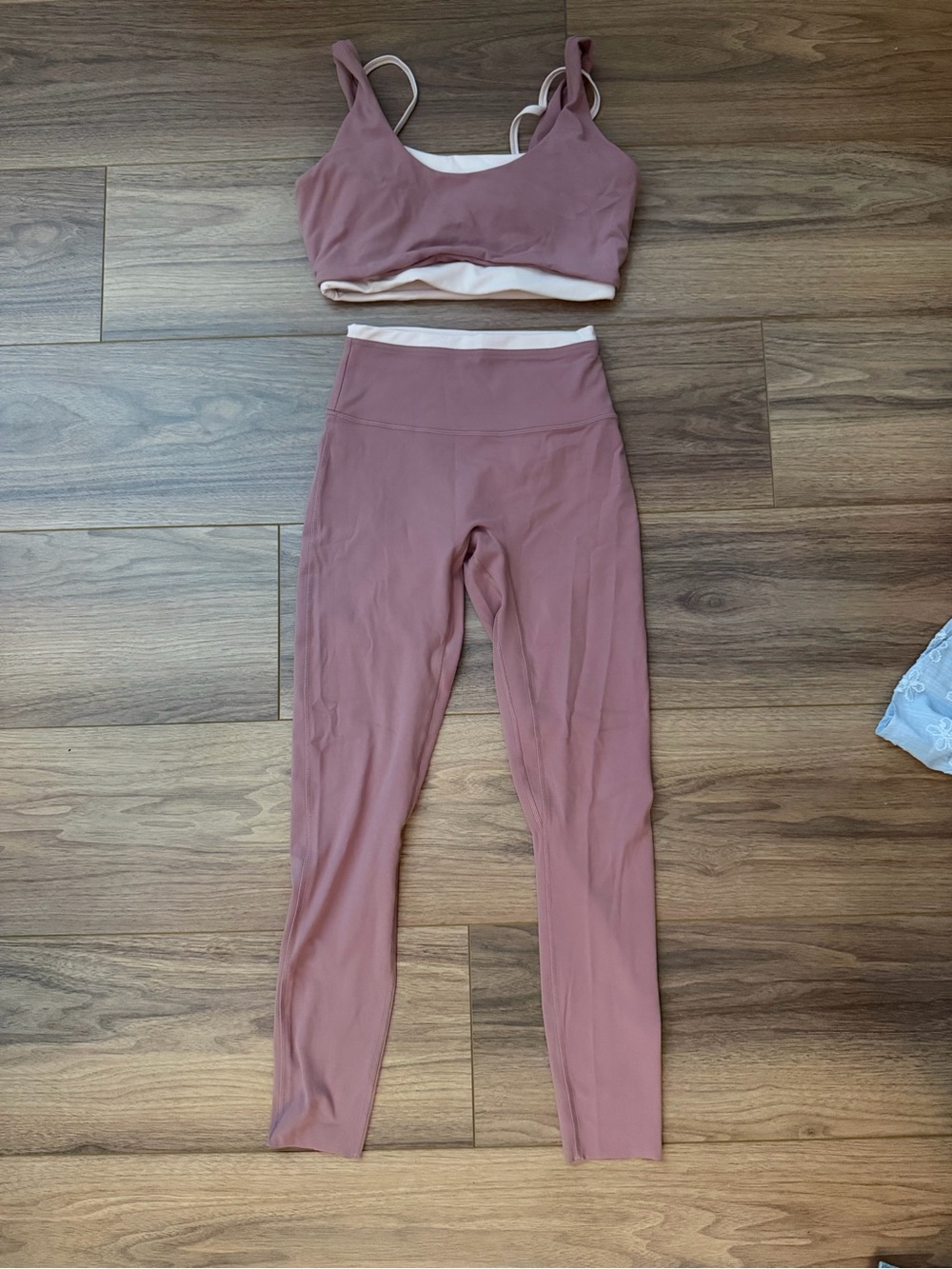 Abercrombie & Fitch Rose-Mauve High-Waist Leggings & Bra Set